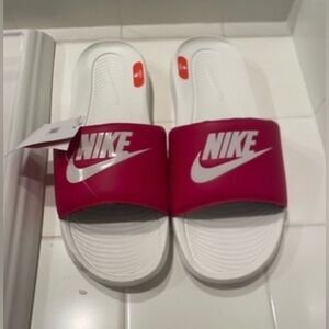 Nike Victori One Slide 'Gym Red White'